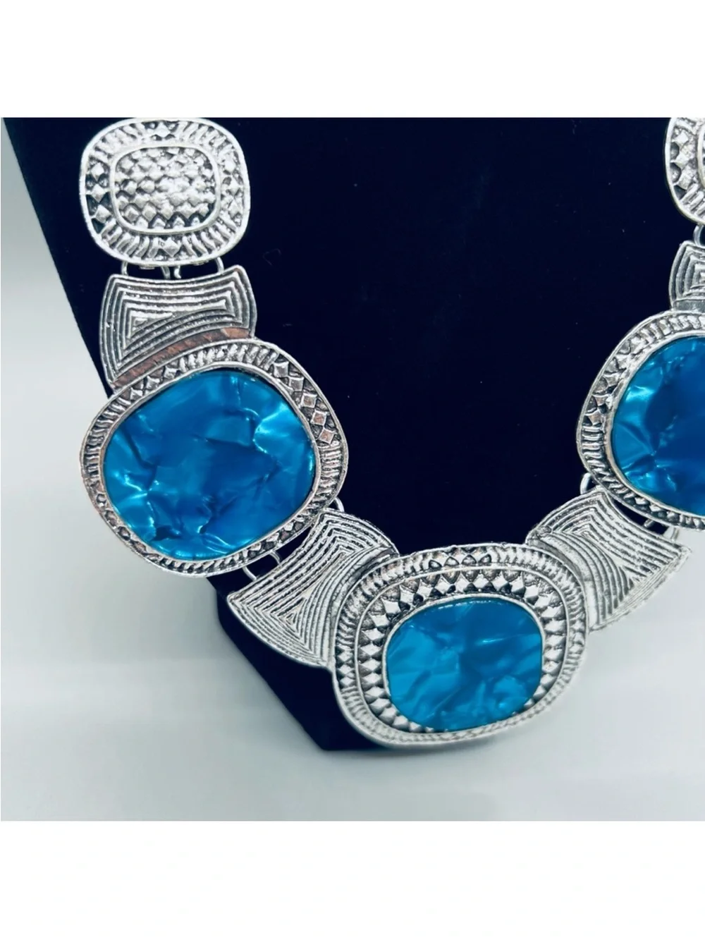 N/A eye catching